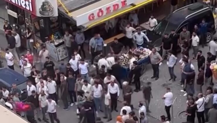 Van’ın En İşlek Caddesi Maraş’ta Bıçaklı Kavga: Yaralılar Var