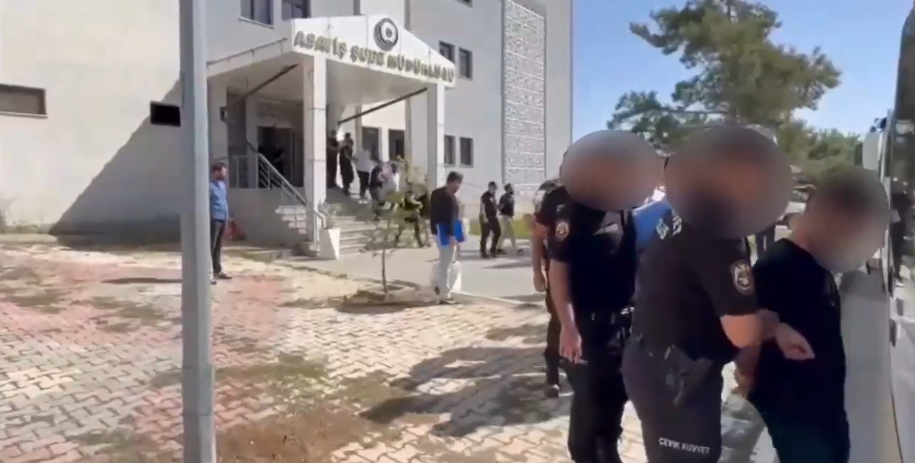 Van’da Otel kavgasına Karışan 20 Kişi Gözaltına Alındı, 2 Kişi Tutuklandı