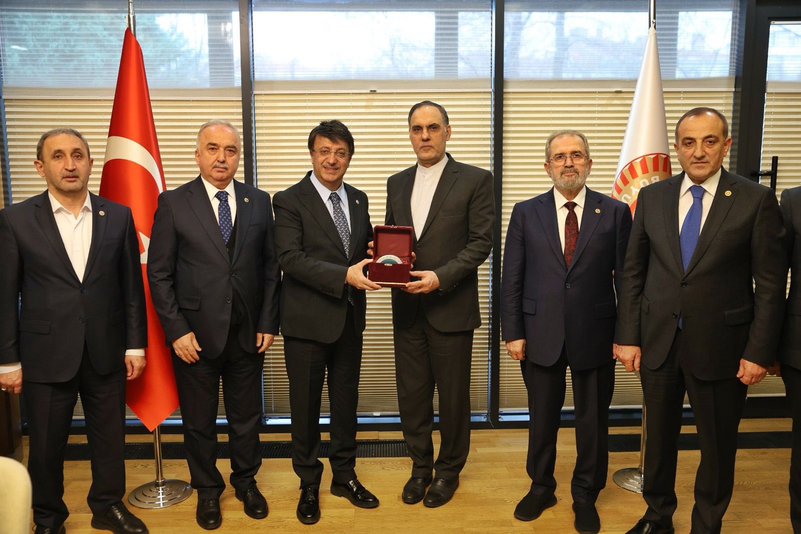 Kayhan Türkmenoğlu’ndan İran Mesajı: “Bölgesel Barış ve İstikrar Hayati Öneme Sahip”